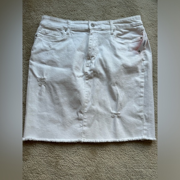 Joe Fresh distressed white denim skirt - Picture 1 of 8